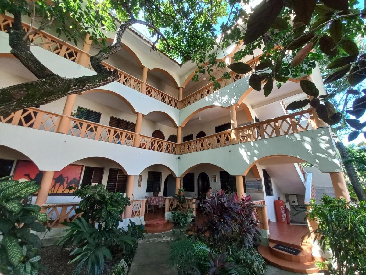 Residencial Estephany Sosúa Buitenkant foto
