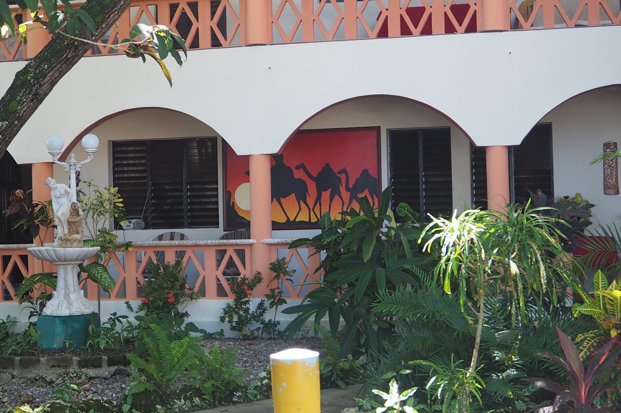 Residencial Estephany Sosúa Buitenkant foto