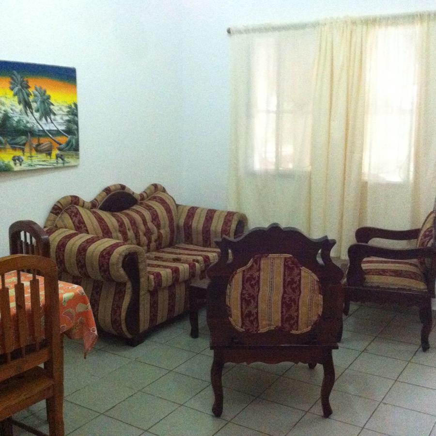 Residencial Estephany Sosúa Buitenkant foto